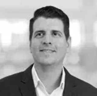 Brian Szakacs headshot